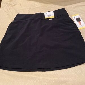 Greg Norman perfect fit black skort size small